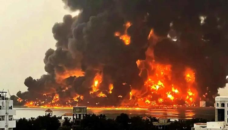 اقتصاديون يمنيون: الاستهداف الإسرائيلي للبنية التحتية يخدم الحوثيين