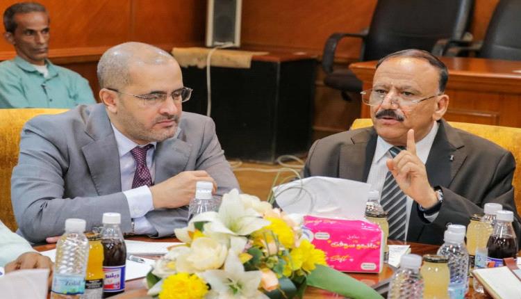 وزير النقل: ميناء عدن والموانئ المحررة جاهزة لانطلاقة تجارية وملاحية جديدة