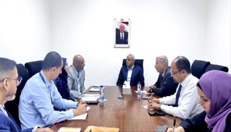 نائب وزير الخارجية يلتقي عدداً من ممثلي المنظمات المحلية العاملة في المجال الإنساني