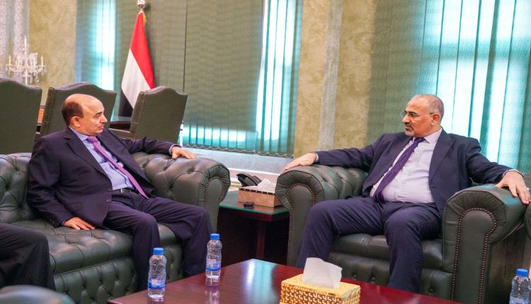 الزُبيدي يشدد على ضرورة التعاطي العاجل من قبل القطاع التجاري مع تحسّن أسعار الصرف