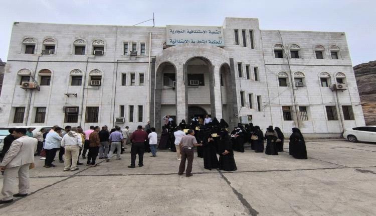 منتسبو السلطة القضائية يعتزمون تنفيذ وقفة احتجاجية كبرى بعدن الأحد المقبل