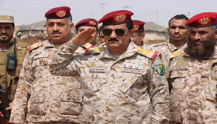 وزير الدفاع يشيد بالضبط والربط العسكري ومستوى الجاهزية لدى منتسبي محور مران