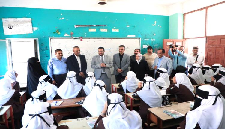 وزير التربية ومحافظ عدن يدشنان العام الدراسي الجديد 2025 2026م
