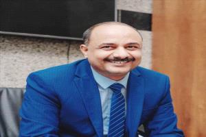خبير مالي ومصرفي يكشف 6 أسباب لتحسن سعر الصرف في المناطق المحررة
