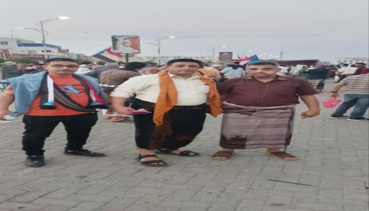 مدير مؤسسة اللحوم والمسالخ بالعاصمة عدن يشارك في الاعتصام المفتوح بساحة العروض