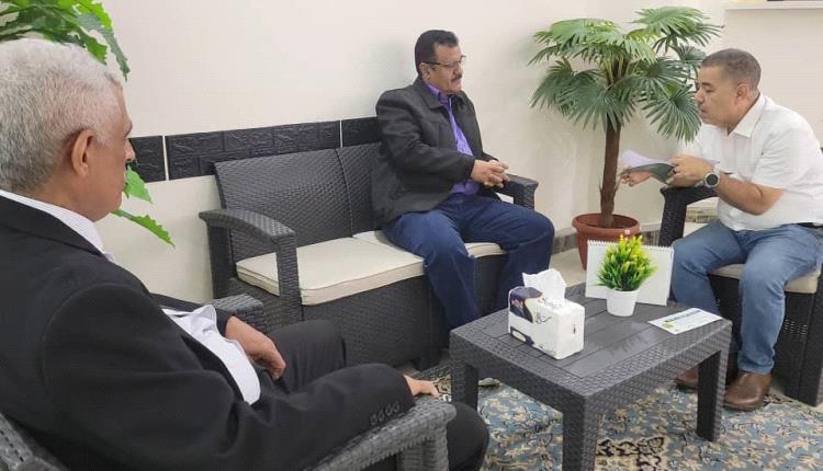 مدير عام المنصورة يشيد بتدخلات مؤسسة يمان للتنمية في دعم القطاع الصحي بالمديرية