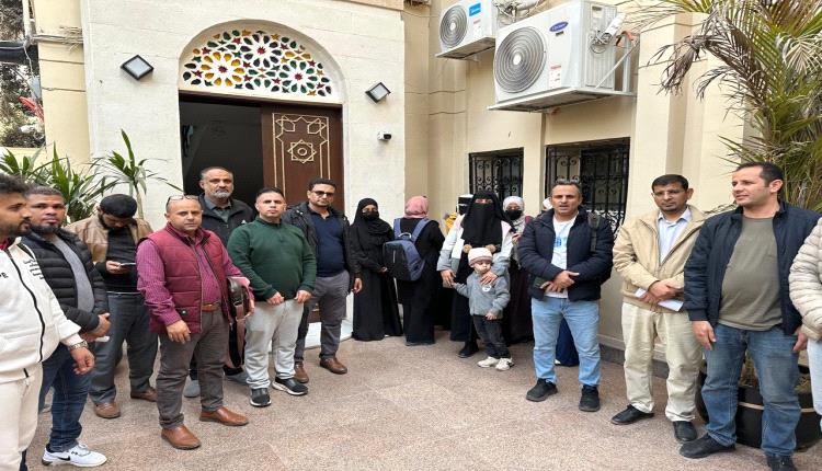الطلاب اليمنيون في مصر يستمرون بوقفاتهم الاحتجاجية ويصدرون بياناً عاجلاً