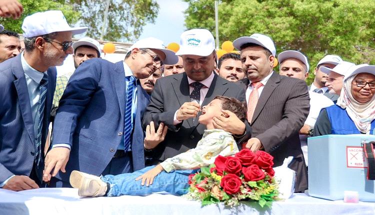 رئيس الوزراء يدشن حملة وطنية لتحصين أكثر من 1.3 مليون طفل ضد شلل الأطفال