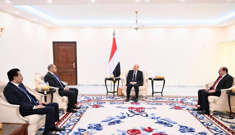 سفيرا اليمن لدى التشيك وإندونيسيا يؤديان اليمين الدستورية