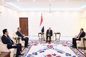 سفيرا اليمن لدى التشيك وإندونيسيا يؤديان اليمين الدستورية