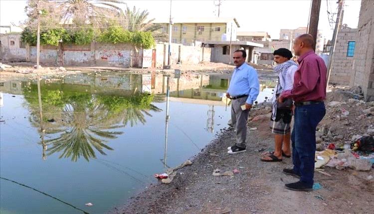 سكان خور مكسر يشكون من تلوث مياه الشرب واختلاطها بالصرف الصحي