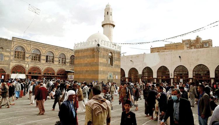 الحوثيون يؤجّرون مآذن مساجد في صنعاء لشركات إنترنت لتمويل أنشطتهم
