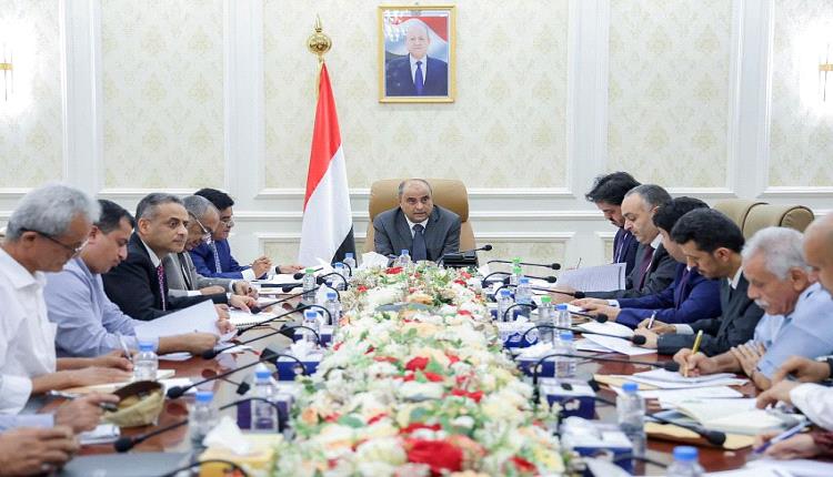 المجلس الاعلى للطاقة برئاسة رئيس الوزراء يقر حلول اسعافية عاجلة لتوفير وقود لكهرباء عدن