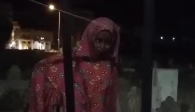 ضبط امرأة في مقبرة تحاول دفن اعمال سحر وشعوذة في المعلا