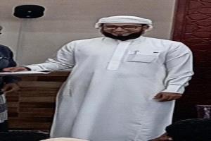 قوة أمنية تختطف الشيخ محمد الكازمي وتطلق النار داخل المسجد