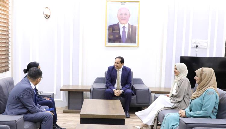 البكري يبحث مع السفيرة البريطانية سُبل تعزيز التعاون ودعم الشباب