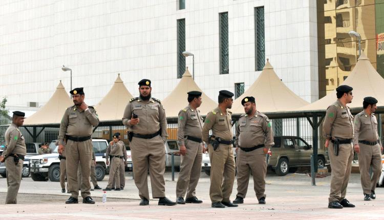 القبض على يمني في السعودية بتهمة الاحتيال في حملات حج وهمية