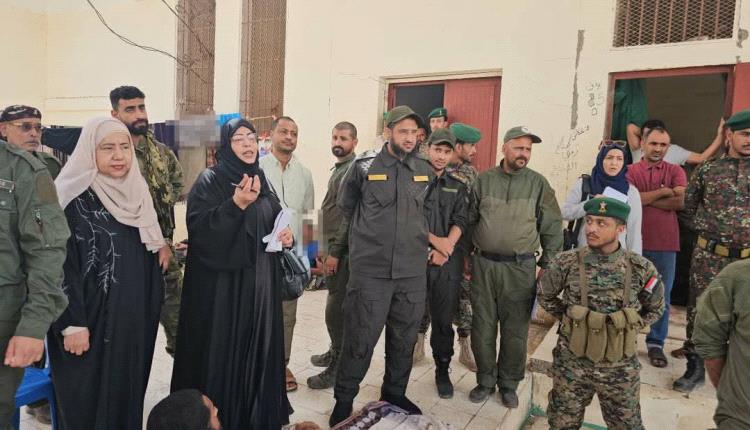اللجنة الوطنية للتحقيق تقيّم أوضاع نزلاء السجن المركزي وسجن النساء في لحج