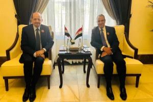 وزير الخارجية يبحث مع نظيره المصري تعزيز العلاقات الثنائية والتنسيق الإقليمي في بغداد