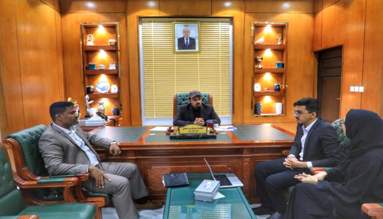 محافظ حضرموت الأستاذ مبخوت بن ماضي يطلع على تحضيرات مؤسسة حضرموت للثقافة للبدء بمشروع المساحة الإبداعية "منطقة الفنون"