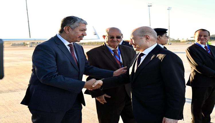 الرئيس العليمي يختتم زيارة رسمية إلى القاهرة ويشيد بدور مصر في دعم القضايا العربية