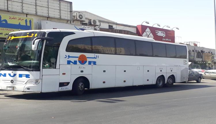 هيئة النقل تعتمد مسارًا إلزاميًا جديدًا لرحلات النقل البري بين اليمن والسعودية