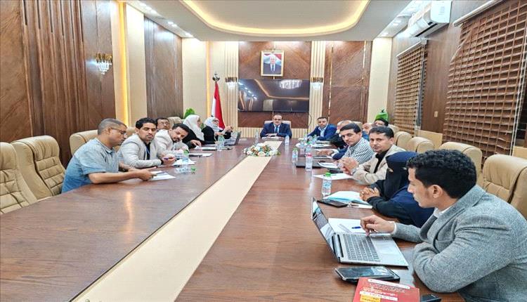 وزارة الصحة تبحث جاهزية القطاع الصحي لمواجهة مخاطر فيروس ماربورغ