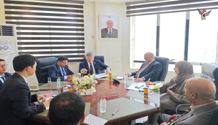 وزير التخطيط يبحث مع السفير الكوري تعزيز التعاون التنموي واستئناف البرامج المشتركة