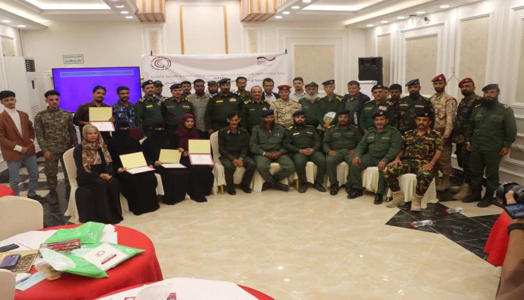 اللواء عاطف يحضر اختتام دورة تأهيل منتسبي وزارة الداخلية في القانون الدولي الإنساني