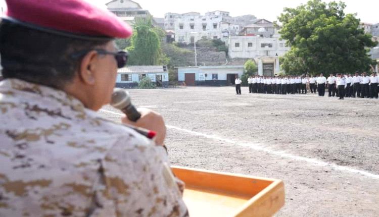 وزير الدفاع يتفقد جاهزية القوات البحرية والدفاع الساحلي