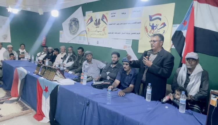 ثانوية العُمري برصد يافع تحيي ذكرى ثورة 14 أكتوبر في حفل بهيج وتكريم اوائل الطلاب والمعلمين
