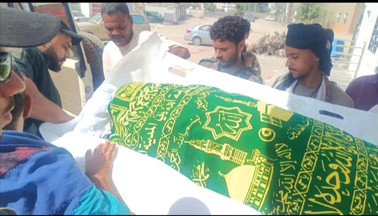 عدن تودع الشيخ مهدي العقربي في موكب جنائزي مهيب