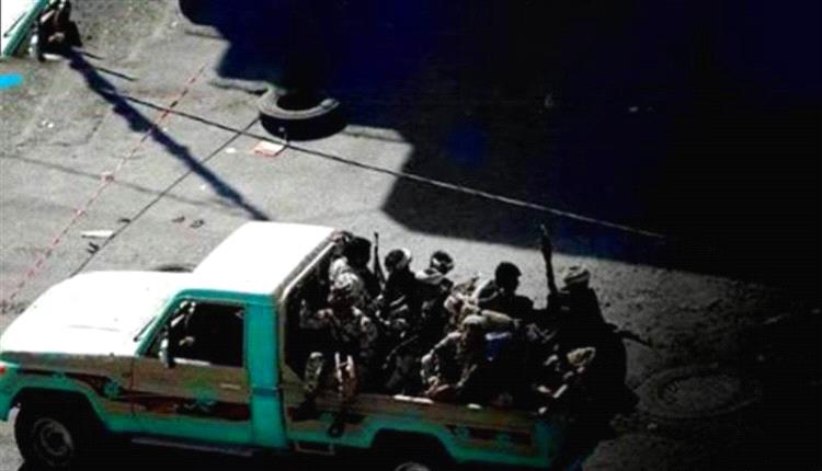 الحوثيون يواصلون استهداف العاملين الإنسانيين ويعتقلون سبعة موظفين أمميين في صنعاء "أسماء"