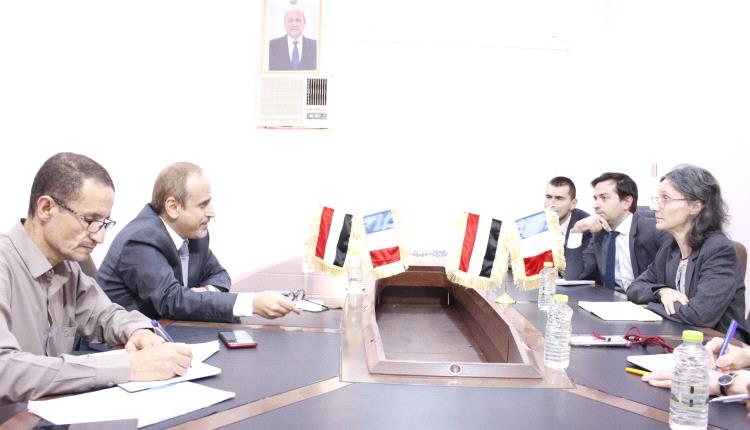 الوصابي يبحث مع السفيرة الفرنسية تفعيل مراكز اللغة الفرنسية وتعزيز التعاون الثنائي