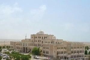 السلطة المحلية بالمهرة تؤكد المضي في محاربة محاولات العبث بأمن واستقرار المحافظة