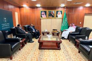 الوزير حُميد يبحث مع السفير السعودي دعم قطاع النقل في اليمن