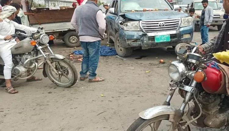 سيارة قيادي حوثي تنهي حياة ثلاثة أطفال دهساً في إب