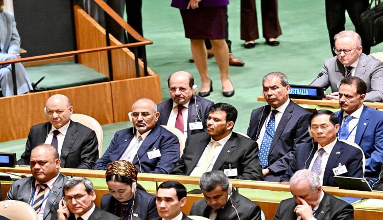 رئيس مجلس القيادة يشارك في الجلسة الافتتاحية للجمعية العامة للأمم المتحدة
