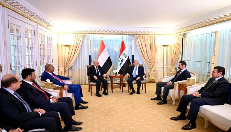 رئيس مجلس القيادة يبحث والرئيس العراقي العلاقات بين البلدين ومستجدات المنطقة