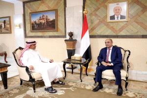 رئيس الوزراء في حوار مع 