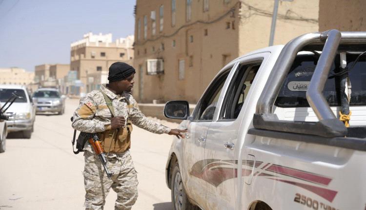 قوات درع الوطن تواصل حملة منع حمل السلاح في القطن