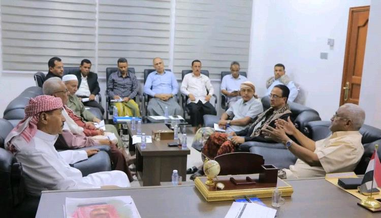 وزير الإدارة المحلية يناقش تحديات نشاط السلطة المحلية والمكاتب التنفيذية بوادي حضرموت