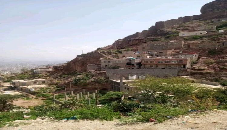 الدفاع المدني بتعز يحذر من خطر انهيار صخري بوادي المحبة ويطالب بتدخل عاجل