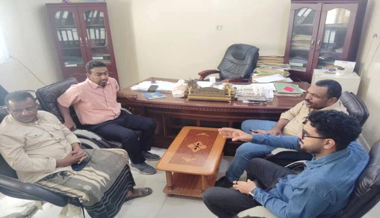 لقاء في المكلا  لتنسيق العمل المشترك لمتابعة الأسواق بساحل حضرموت واقرار  حمله رقابية