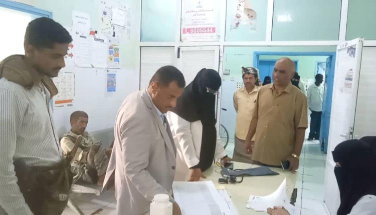 الوكيل الحمزة يطلع على سير العمل بمكتب صحة زنجبار ومستشفى زنجبار ويشيد بدور المسؤولين