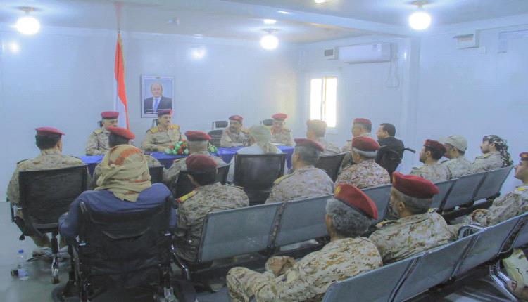 وزير الدفاع يجتمع باللجنة الطبية العسكرية ويؤكد أولوية الاهتمام بملف الجرحى