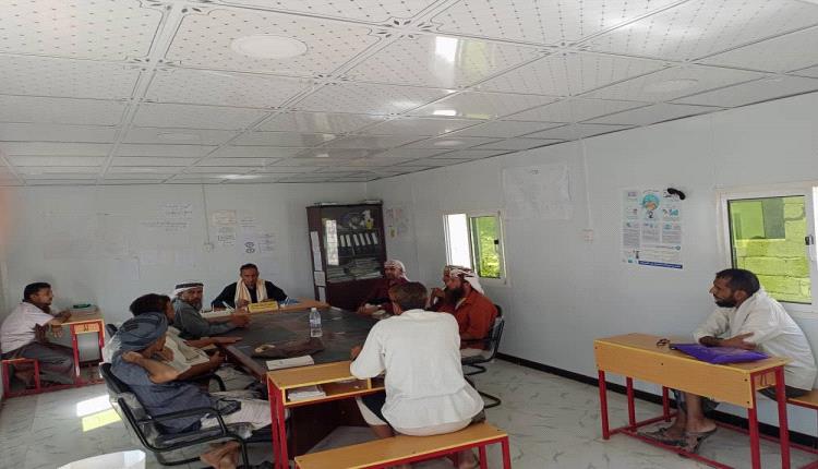 اجتماع استثنائي لإدارة مدرسة عثمان بن عفان (ثرة) معا مجلس الآباء والأهلي