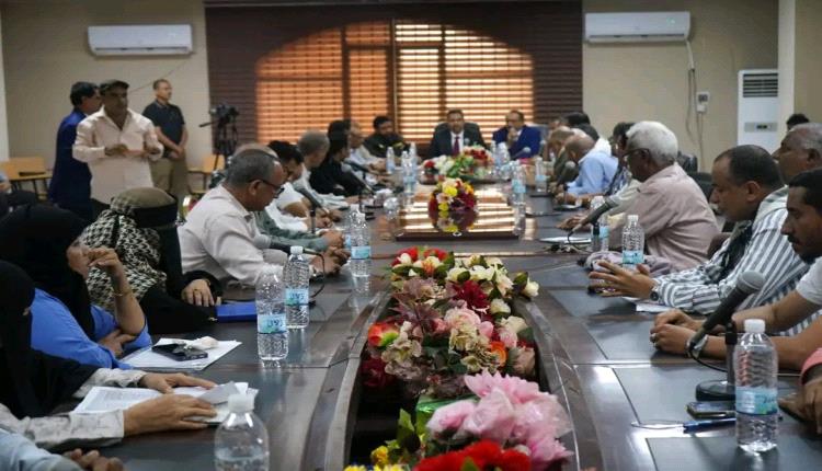 محافظ لحج مراد الحالمي يترأس الإجتماع الأول للمكتب التنفيذي