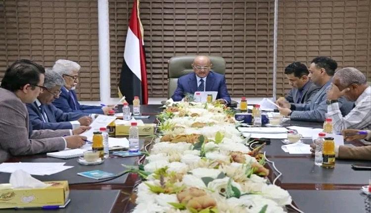 خطوات لتعزيز الاستقرار المالي.. مجلس ضمان الودائع يناقش رفع رأس المال وتفعيل دوره في عدن