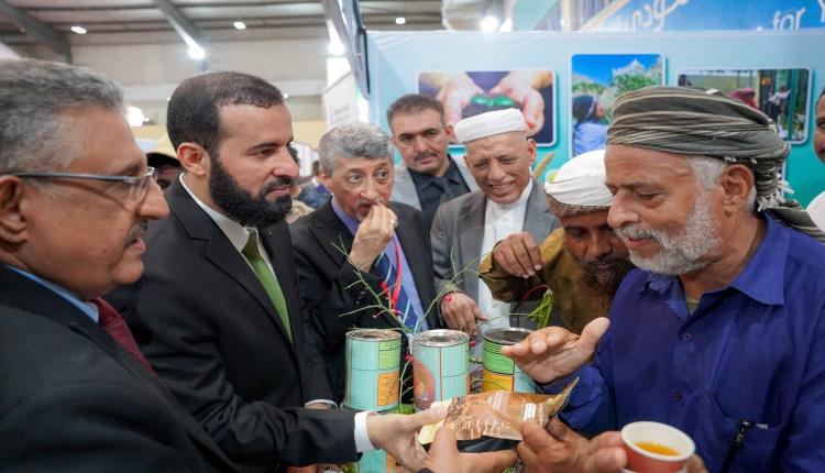 محافظ أبين يدشن المعرض الأول للمنتجات والصناعة الوطنية بعدن